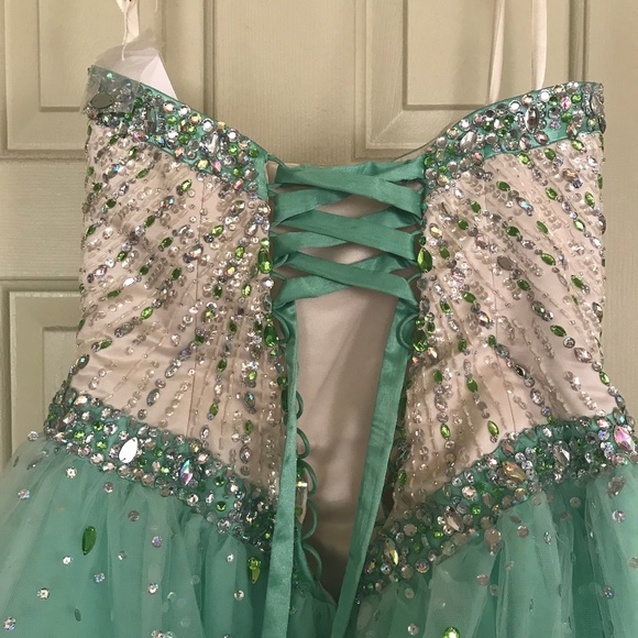 Prom Dress - Picture 3 of 4